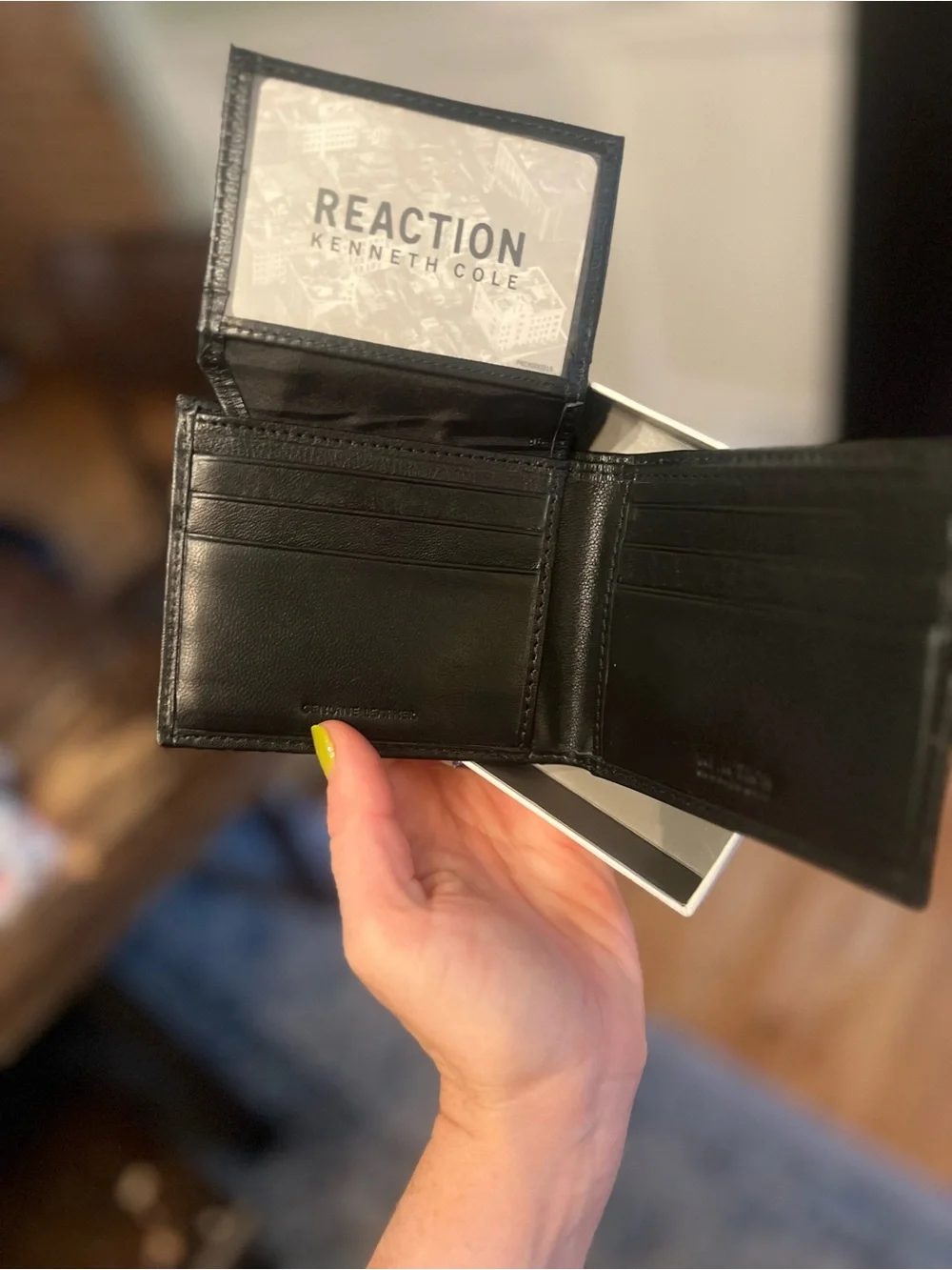 Kenneth Cole Reaction Black Leather Bi-Fold Card Holder
